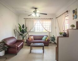 Blk 221 Kovan Green (Hougang), HDB Executive #572710911